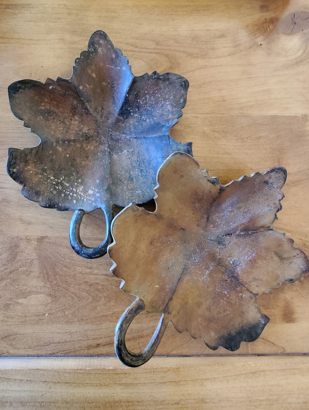 Cast Metal Maple Leaf Catchall Key Trays Set/2 Autumn Thanksgiving Vintage MCM